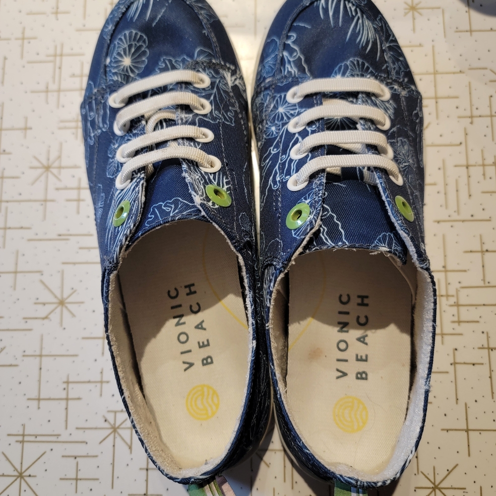 Vionic Beach Pismo Slip-On Sneakers